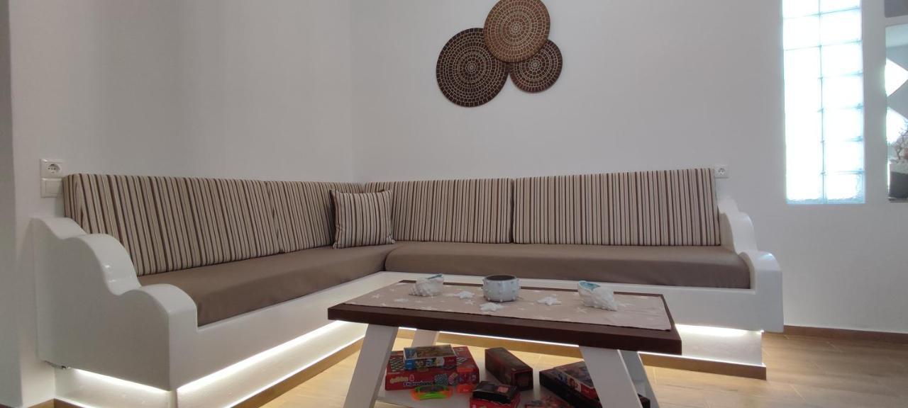 Holiday Home Triovasalos Milos Экстерьер фото